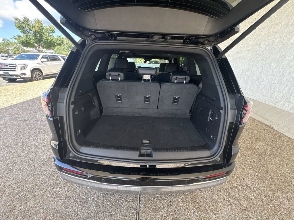 2024 GMC Acadia Denali