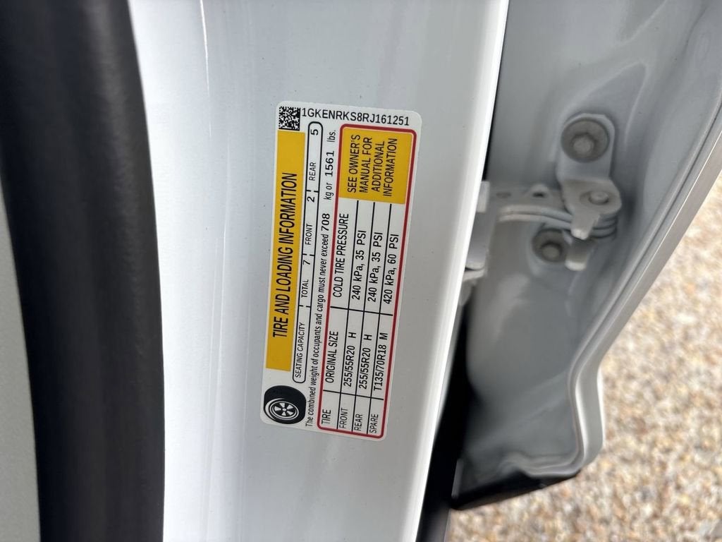 2024 GMC Acadia Denali