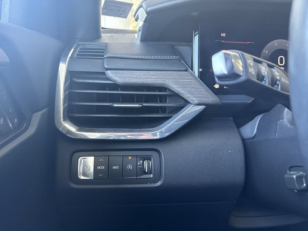 2024 GMC Acadia Denali - Photo 18