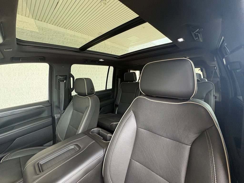 2023 GMC Yukon XL SLT