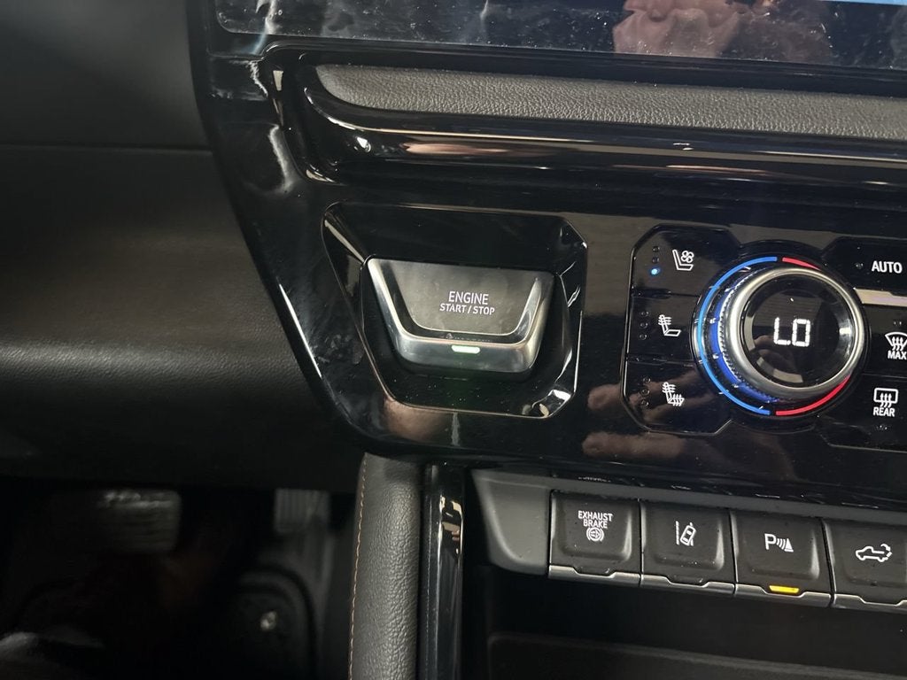 2024 GMC Sierra 2500HD AT4 - Photo 17