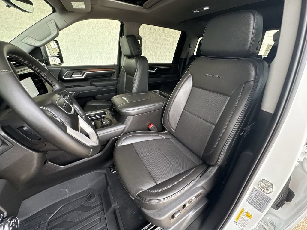 2025 GMC Sierra 2500 HD Denali