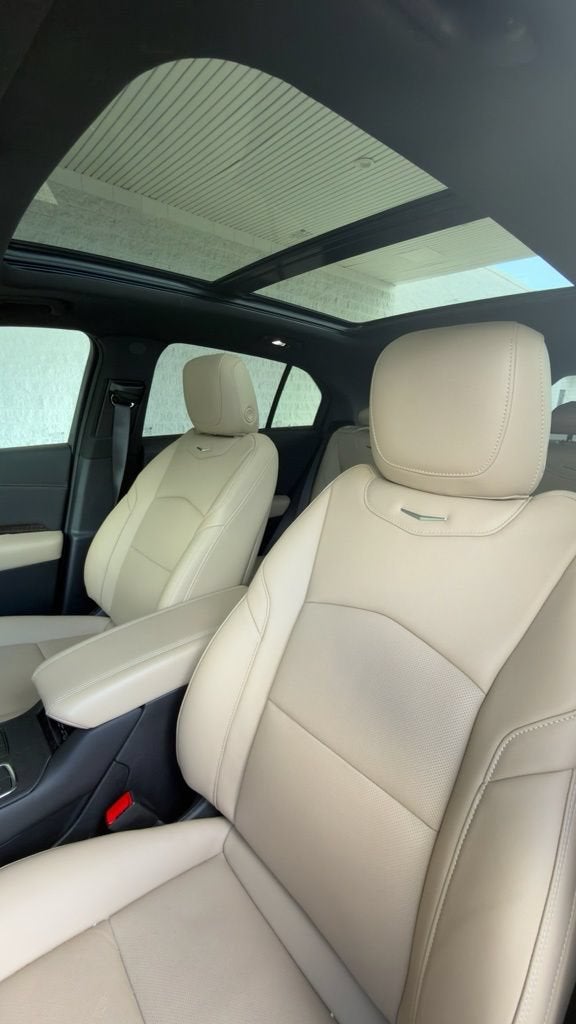 2024 Cadillac XT4 Premium Luxury