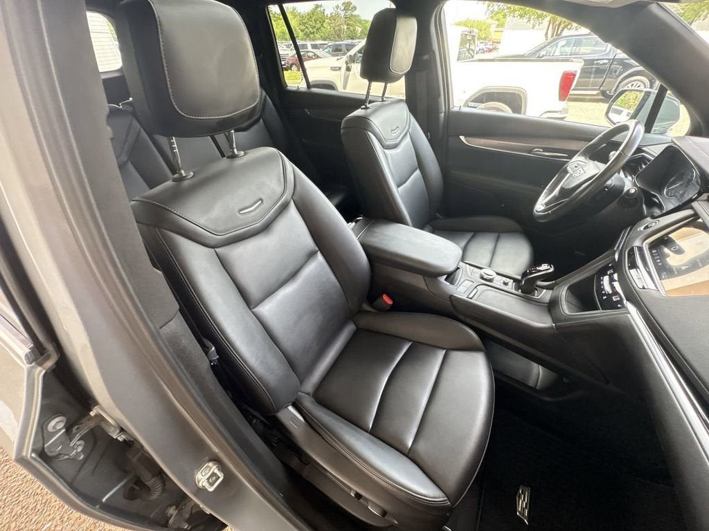 2024 Cadillac XT6 Luxury