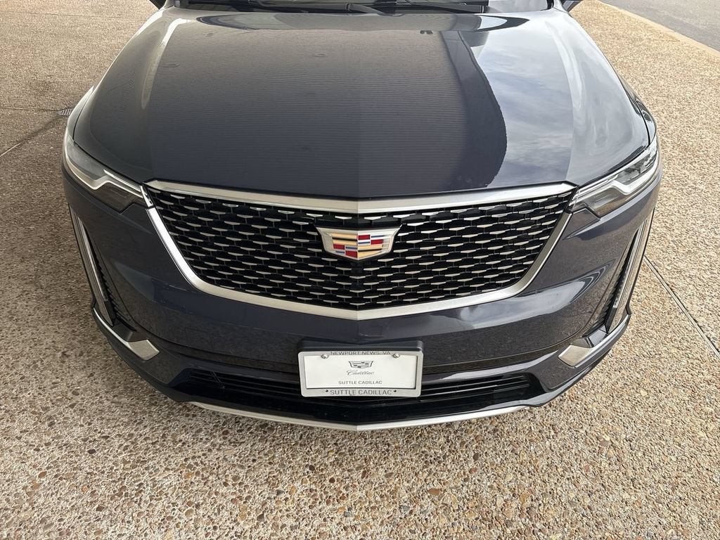 2025 Cadillac XT6 Premium Luxury