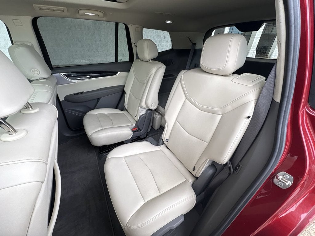 2025 Cadillac XT6 Premium Luxury