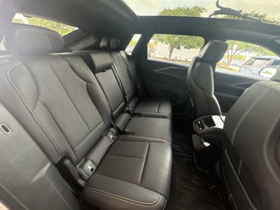 2025 Cadillac LYRIQ Luxury 1