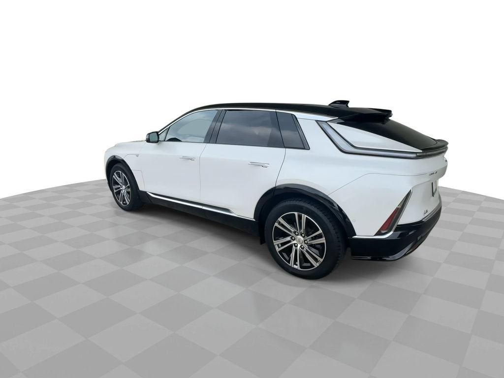 2025 Cadillac LYRIQ Luxury 1