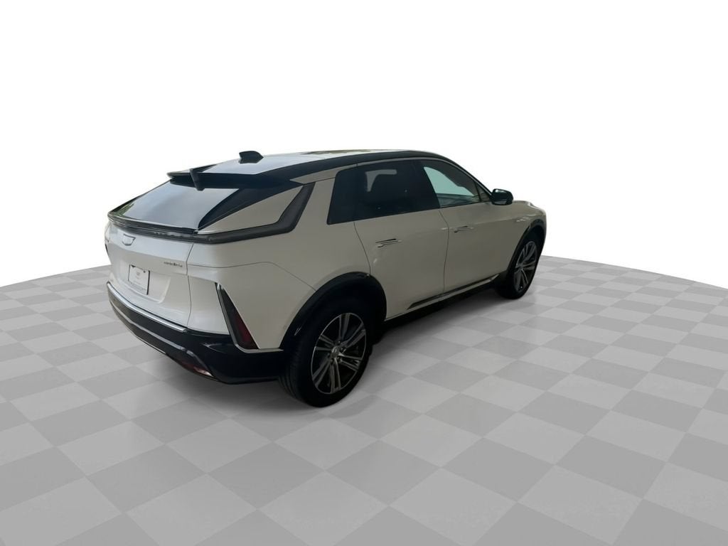 2025 Cadillac LYRIQ Luxury 1
