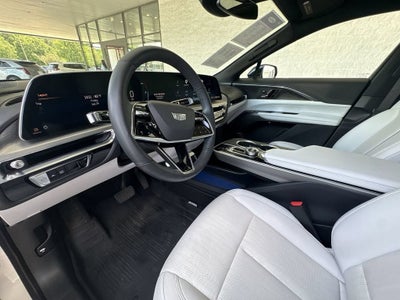 2024 Cadillac LYRIQ Luxury 1