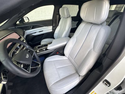 2024 Cadillac LYRIQ Luxury 1