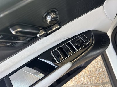 2024 Cadillac LYRIQ Luxury 1