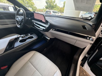 2024 Cadillac LYRIQ Luxury 1