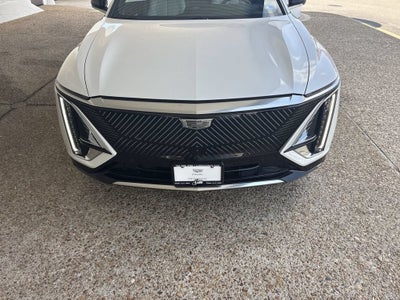 2024 Cadillac LYRIQ Luxury 1