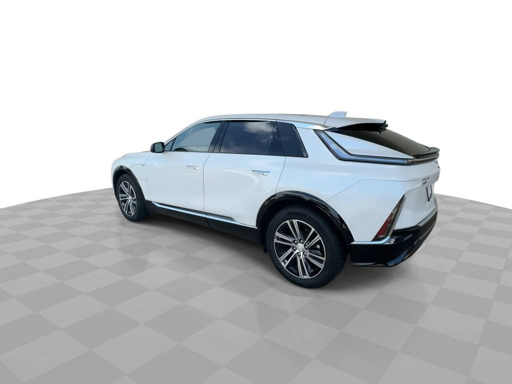 2024 Cadillac LYRIQ Luxury 1