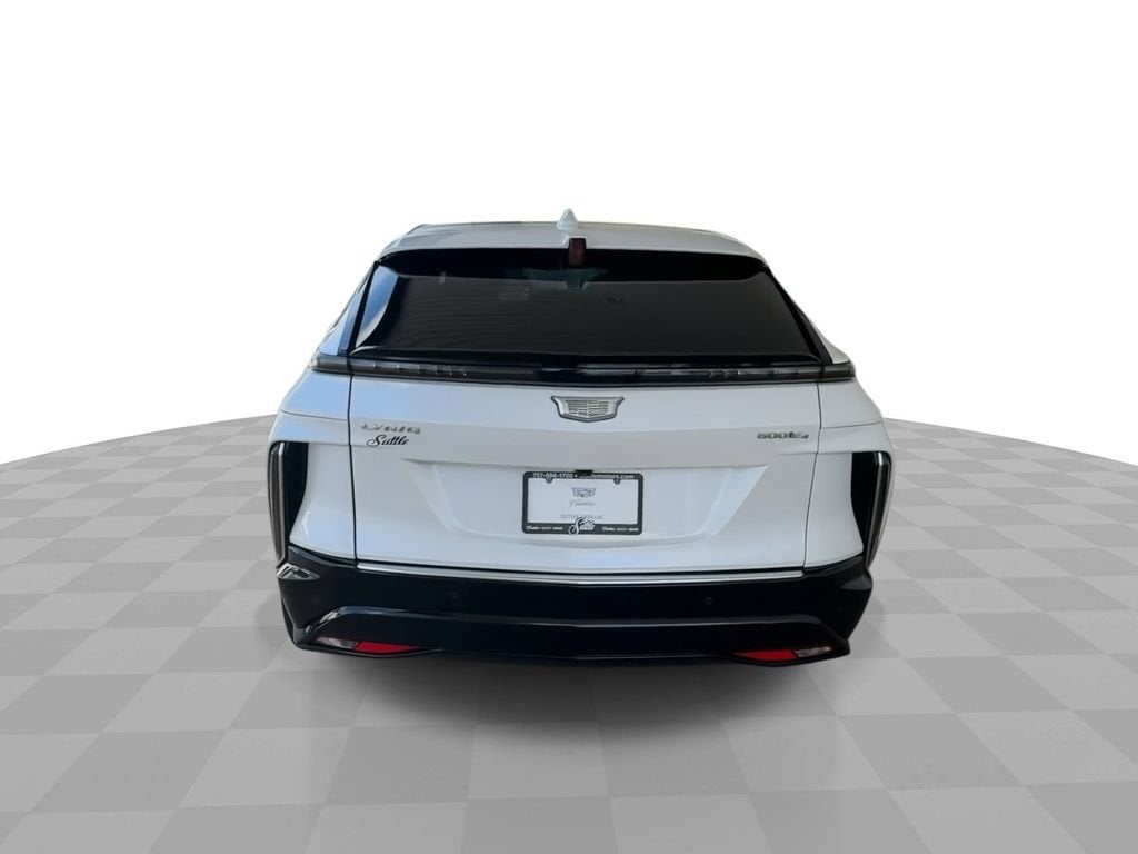 2024 Cadillac LYRIQ Luxury 1