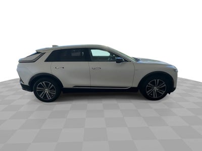 2024 Cadillac LYRIQ Luxury 1
