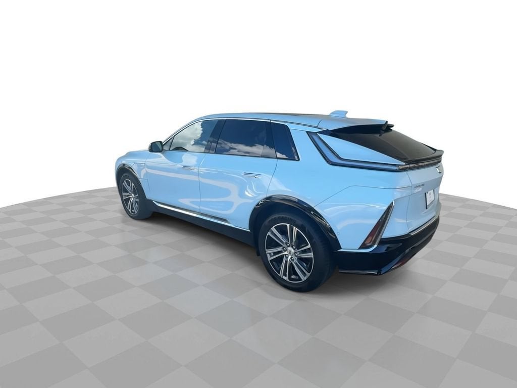 2024 Cadillac LYRIQ Luxury 1