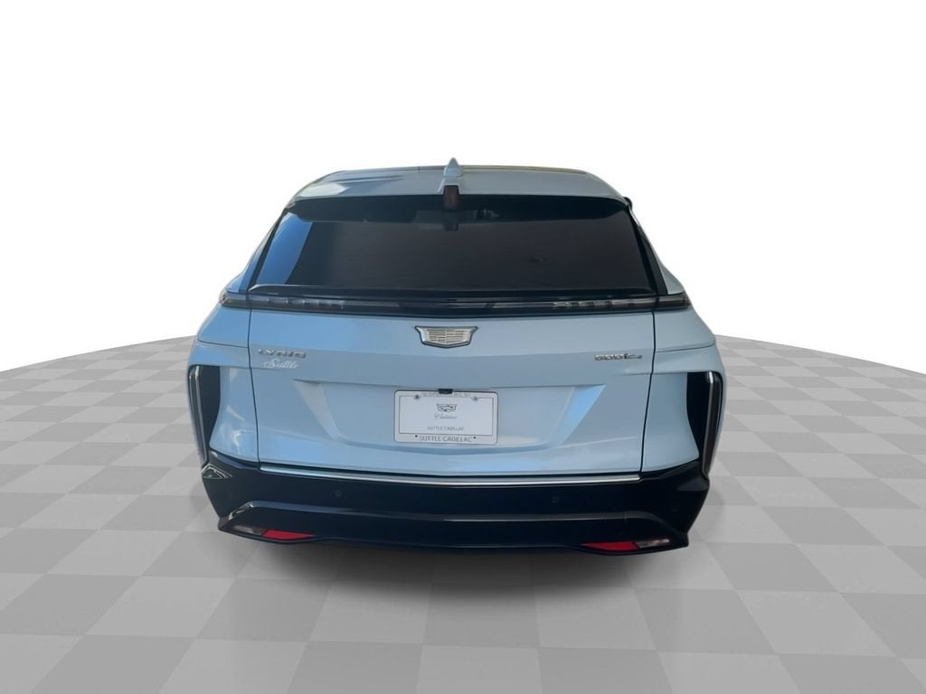 2024 Cadillac LYRIQ Luxury 1