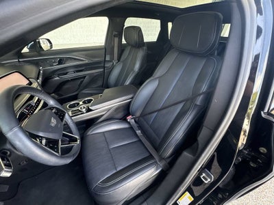 2024 Cadillac LYRIQ Luxury 1