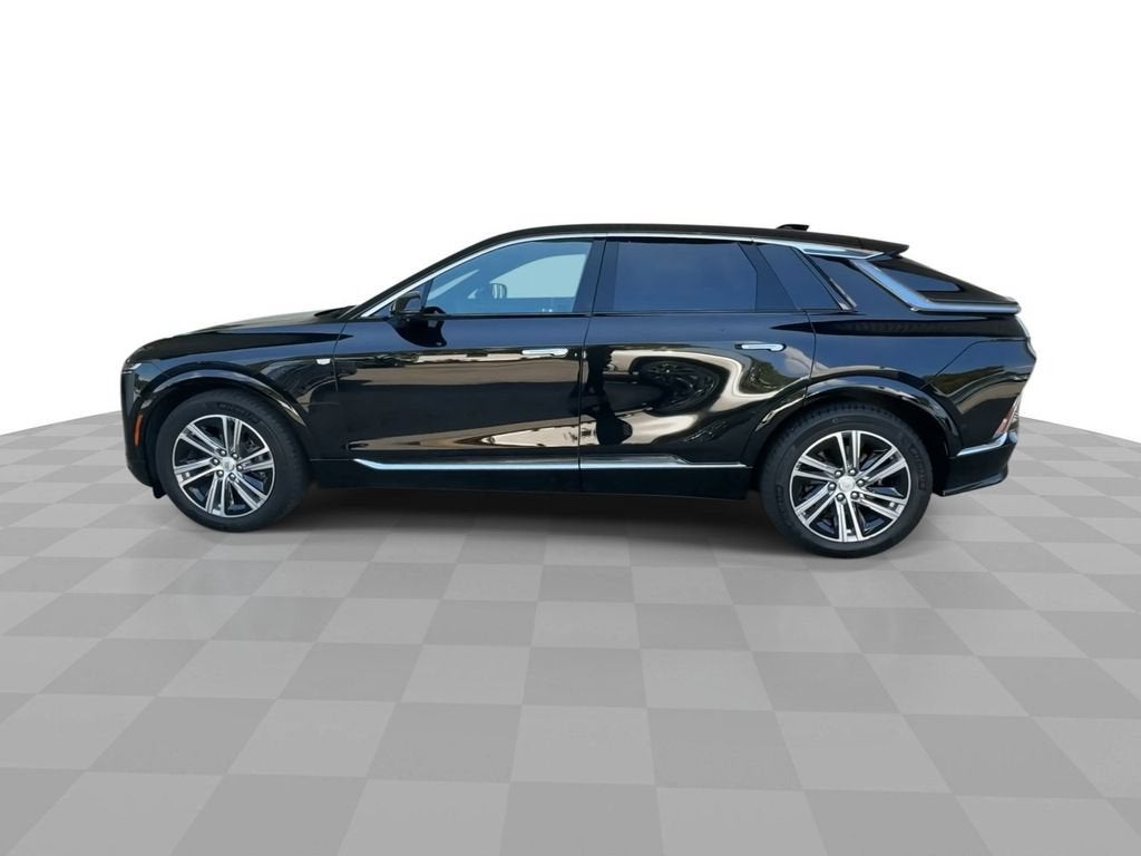 2024 Cadillac LYRIQ Luxury 1