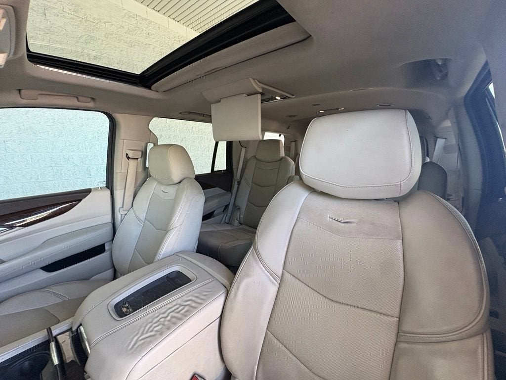 2017 Cadillac Escalade Luxury