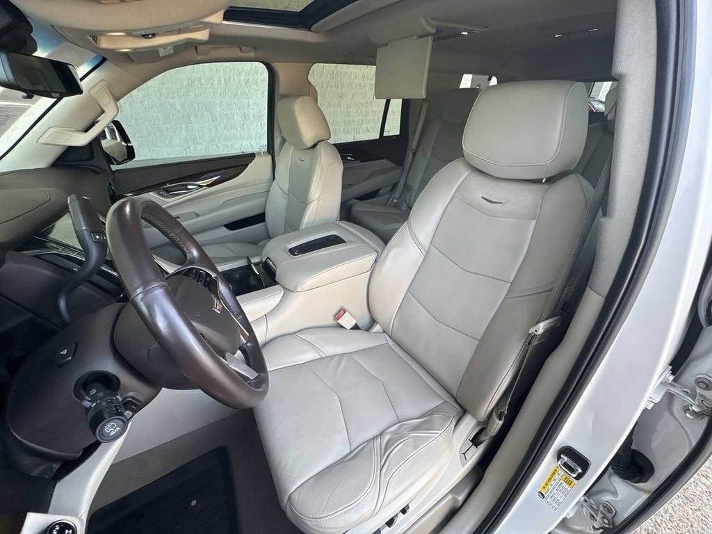 2017 Cadillac Escalade Luxury