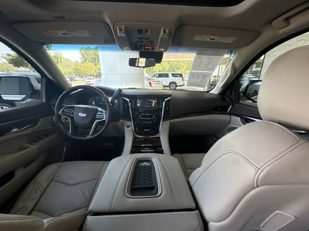 2017 Cadillac Escalade Luxury