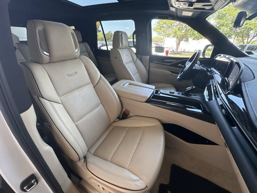 2023 Cadillac Escalade 4WD Premium Luxury