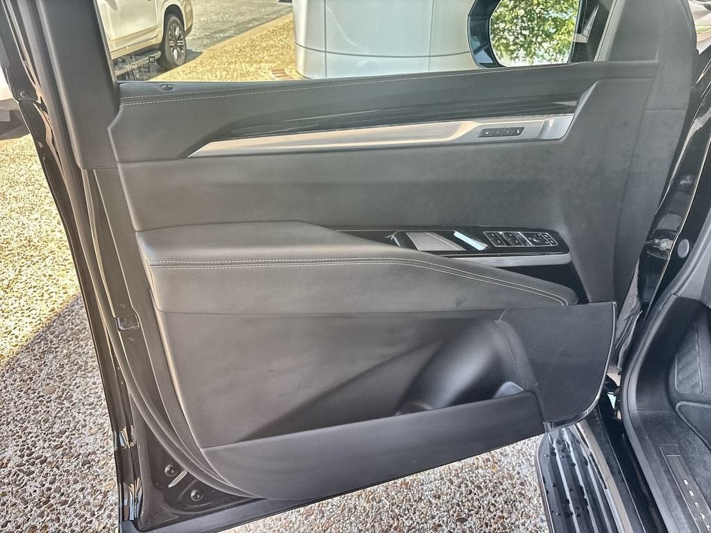 2025 Cadillac Escalade Premium Luxury