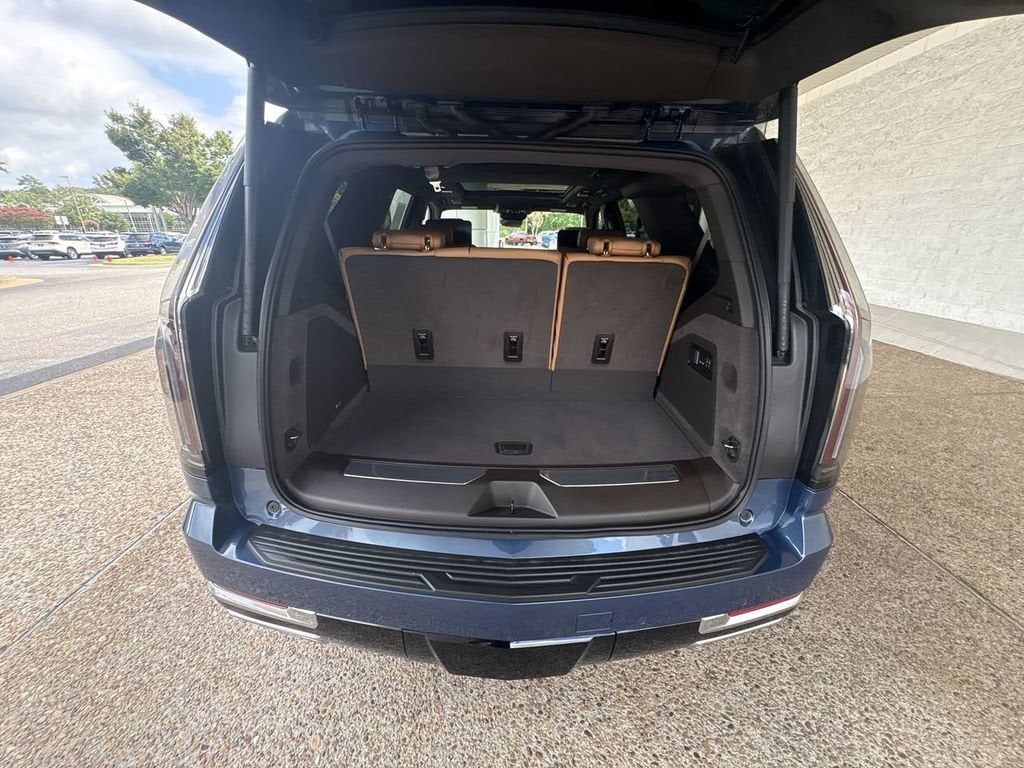 2026 Cadillac Escalade Luxury