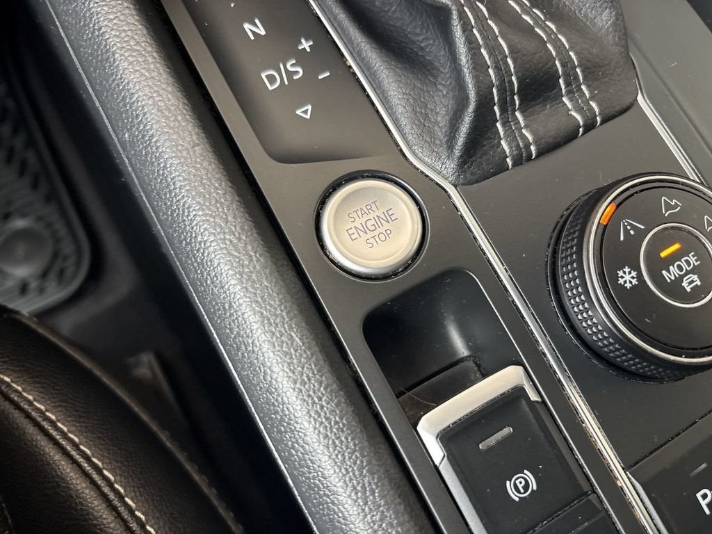 2021 Volkswagen Atlas 3.6L V6 SE w/Technology