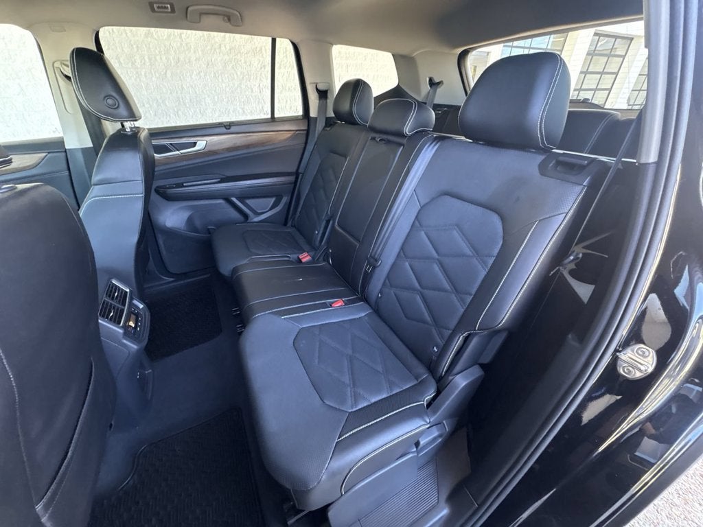 2025 Volkswagen Atlas SE w/Tech - Photo 25