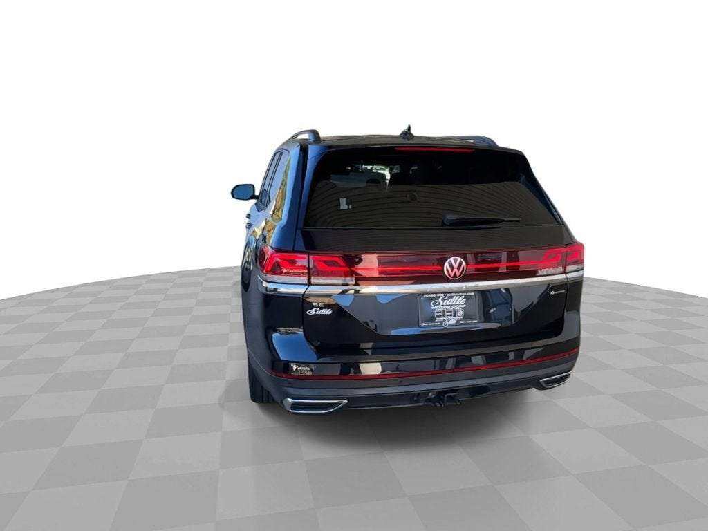 2025 Volkswagen Atlas SE w/Tech - Photo 7