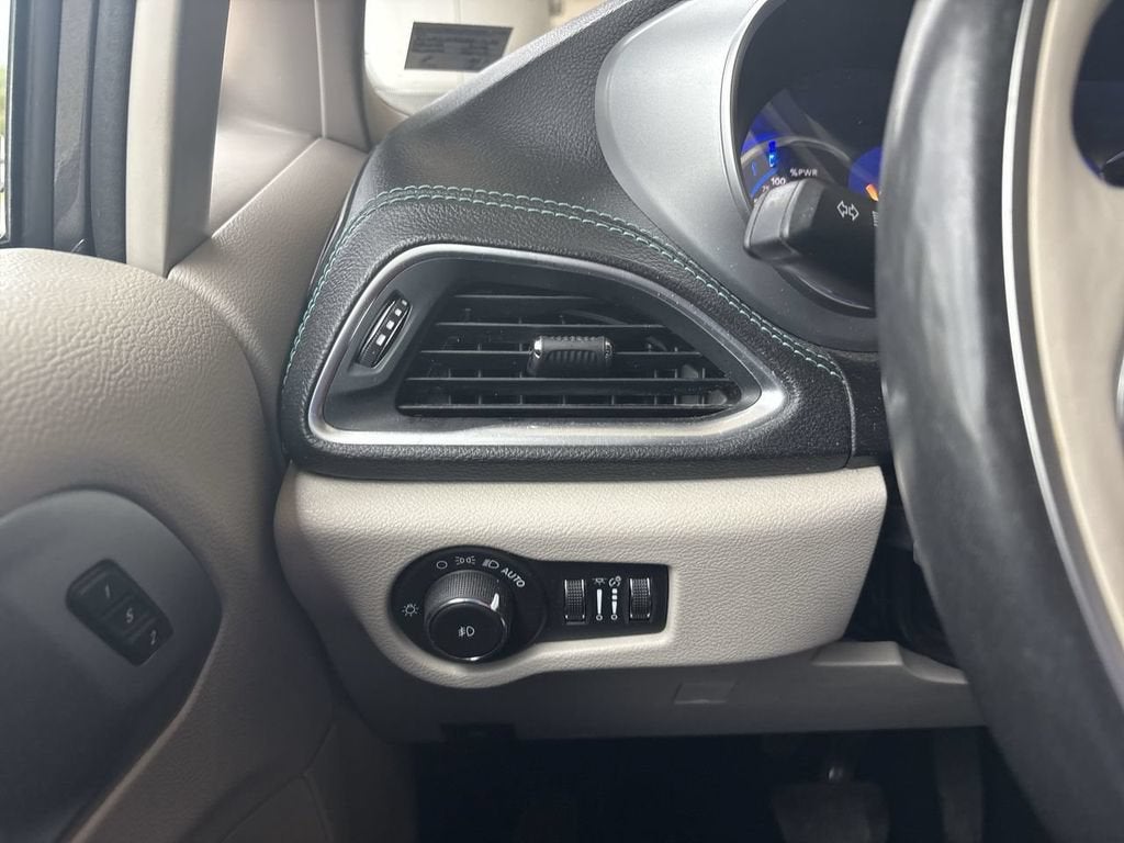 2020 Chrysler Pacifica Hybrid Limited