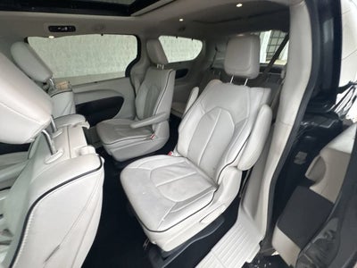 2020 Chrysler Pacifica Hybrid Limited