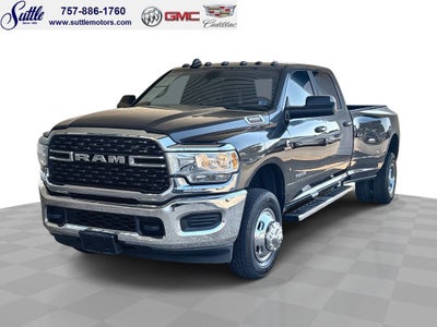 2022 RAM 3500 Big Horn Crew Cab 4x4 8' Box