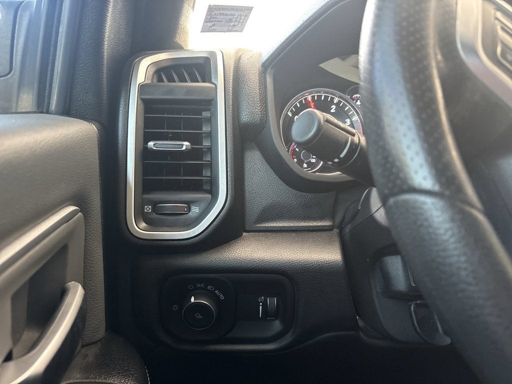 2022 RAM 3500 Big Horn Crew Cab 4x4 8' Box