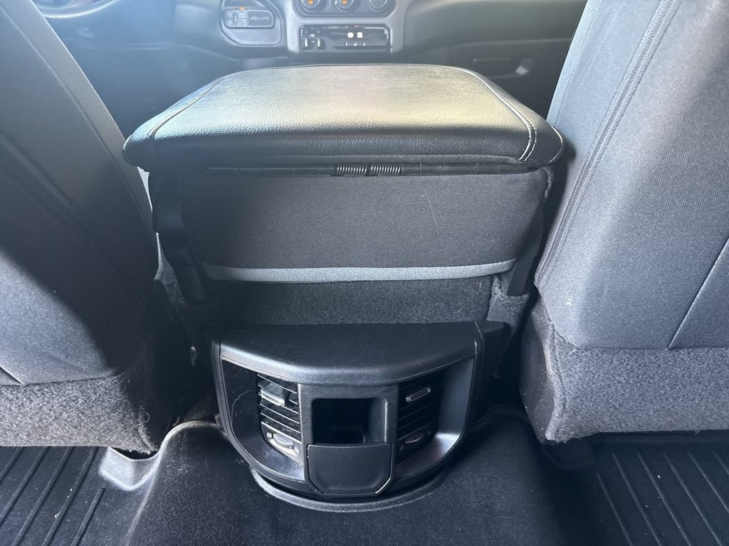2022 RAM 3500 Big Horn Crew Cab 4x4 8' Box