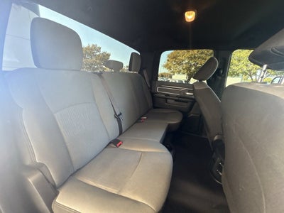 2022 RAM 3500 Big Horn Crew Cab 4x4 8' Box