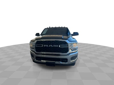 2022 RAM 3500 Big Horn Crew Cab 4x4 8' Box