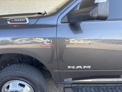 2022 RAM 3500 Big Horn Crew Cab 4x4 8' Box