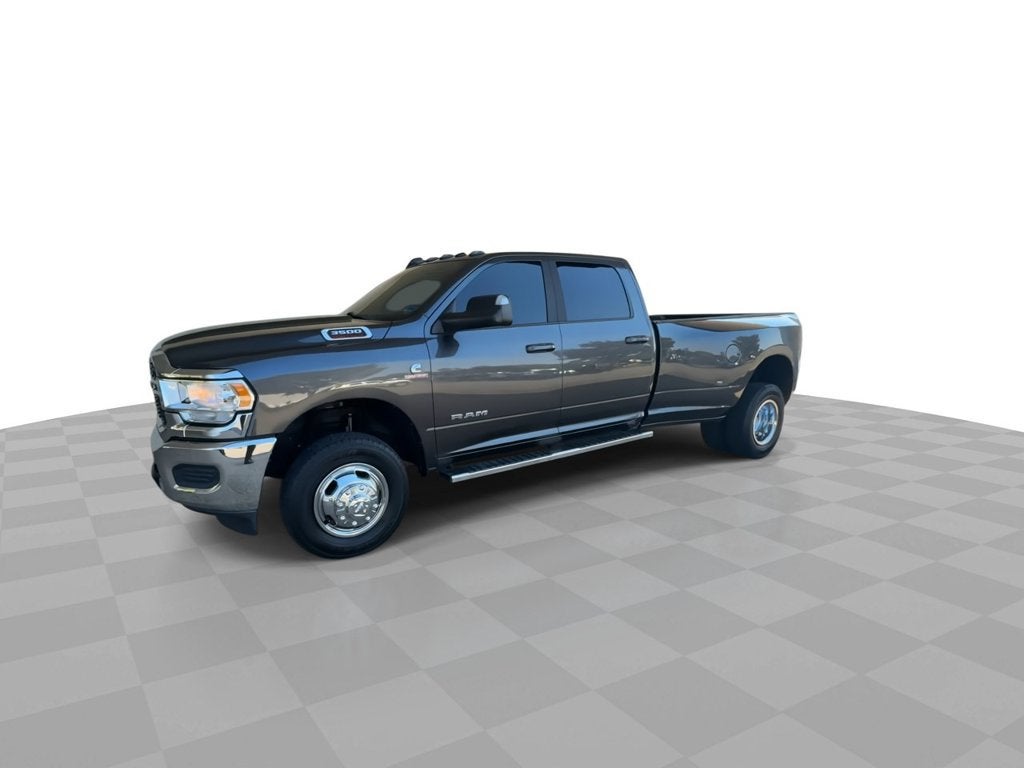2022 RAM 3500 Big Horn Crew Cab 4x4 8' Box