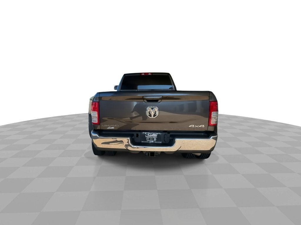 2022 RAM 3500 Big Horn Crew Cab 4x4 8' Box