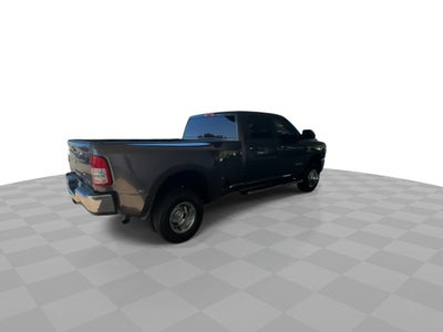2022 RAM 3500 Big Horn Crew Cab 4x4 8' Box