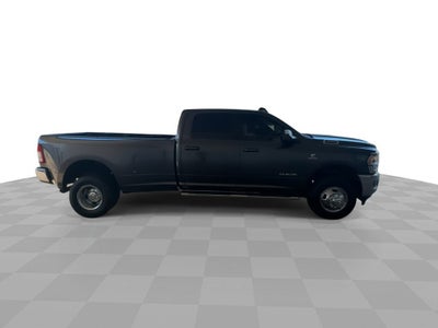 2022 RAM 3500 Big Horn Crew Cab 4x4 8' Box