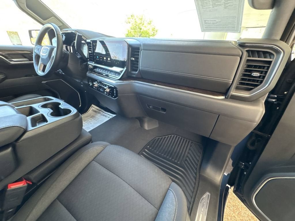 2023 GMC Sierra 1500 SLE