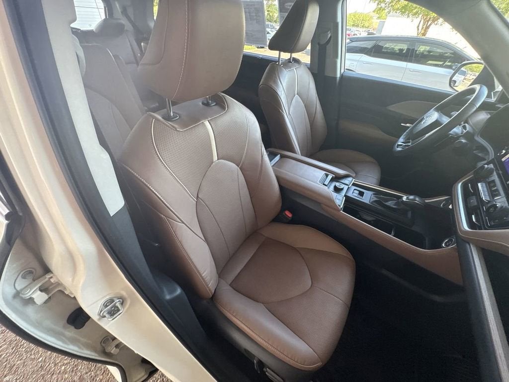 2024 Toyota Grand Highlander Platinum