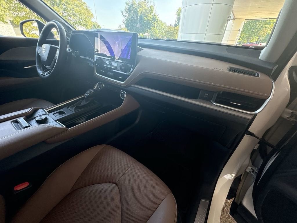 2024 Toyota Grand Highlander Platinum