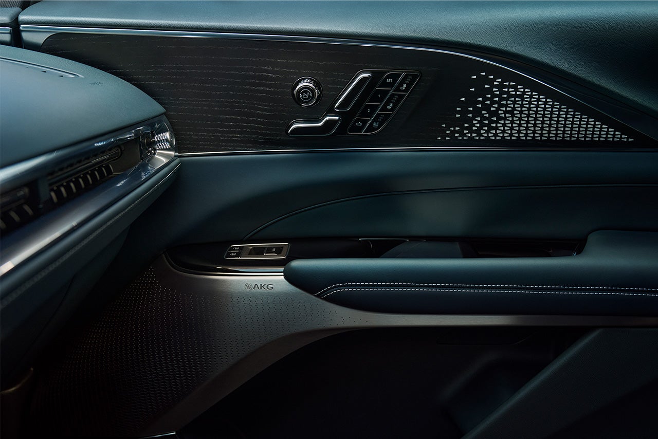 Suttle Cadillac in NEWPORT NEWS VA